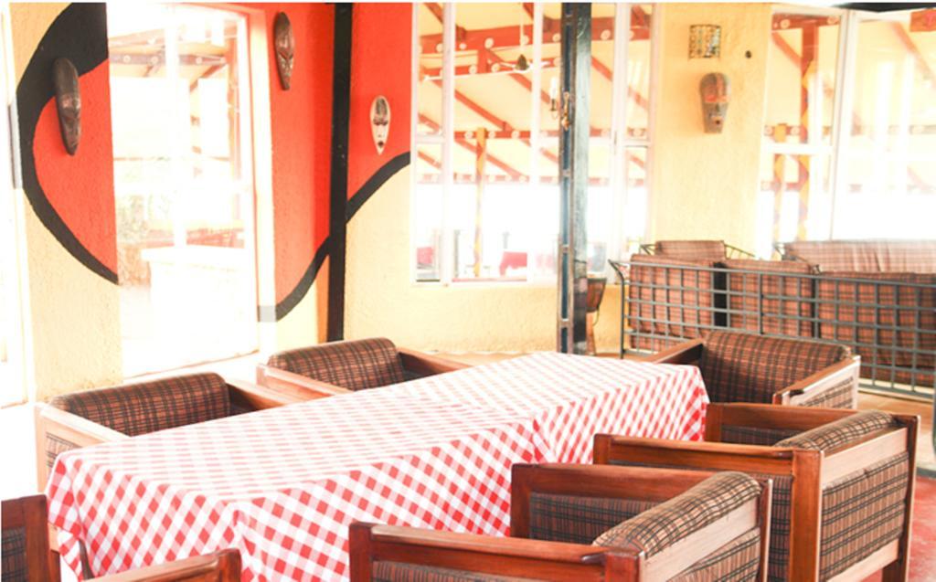อฟริกิโก ริเวอร์ ฟรอนท์ รีสอร์ต Hotel Akosombo ภายนอก รูปภาพ