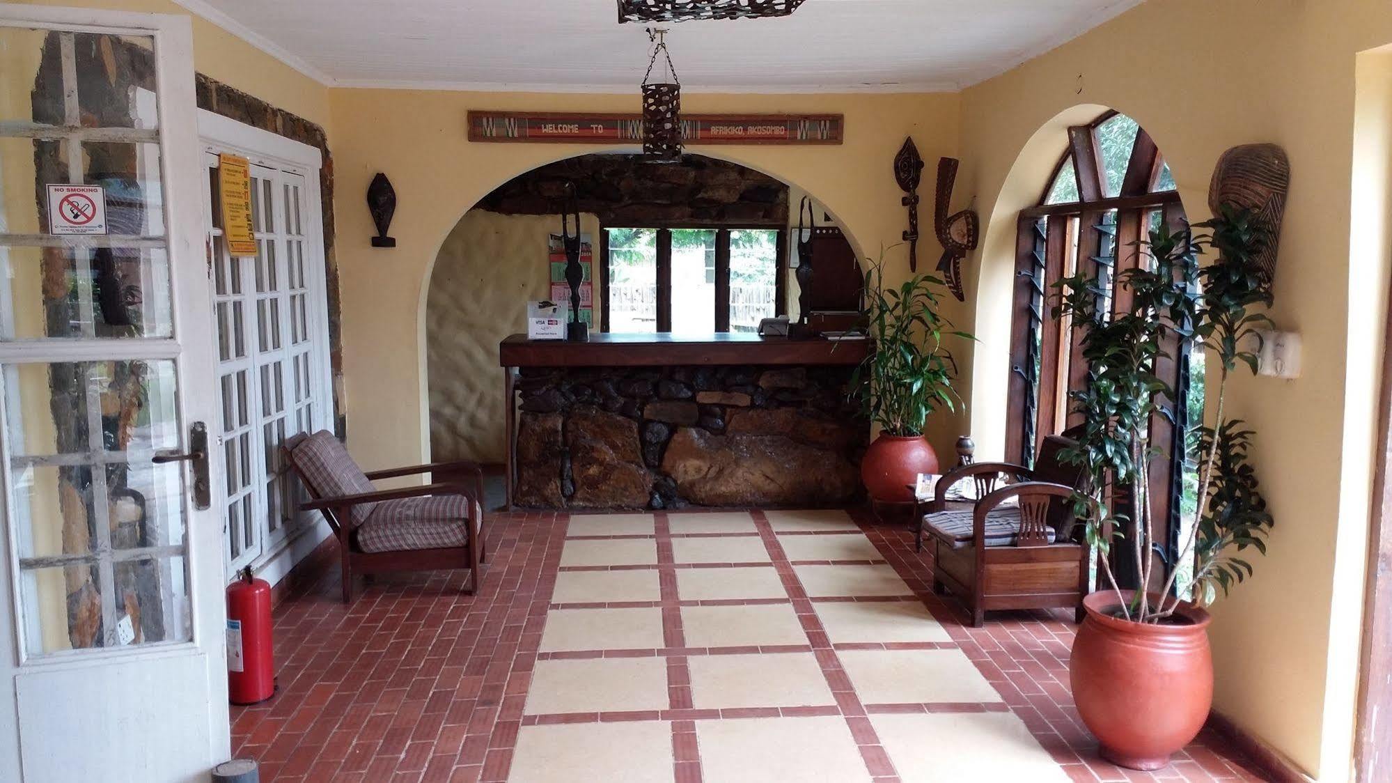 อฟริกิโก ริเวอร์ ฟรอนท์ รีสอร์ต Hotel Akosombo ภายนอก รูปภาพ